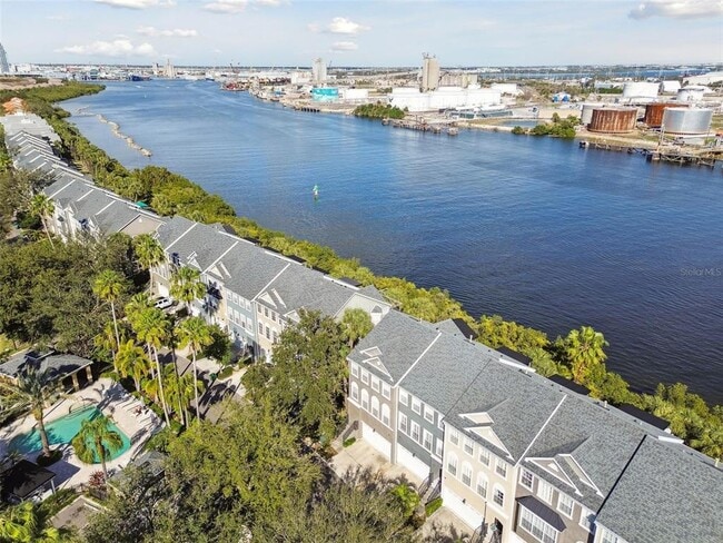 Photo - 1464 Harbour Walk Rd