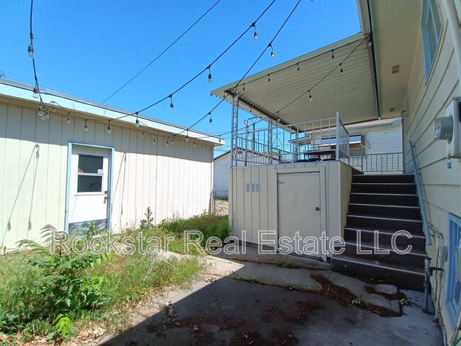 Photo - 537 E Garland Ave