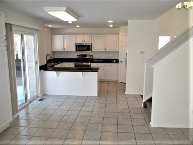 Photo - 1088 Oriole Cir