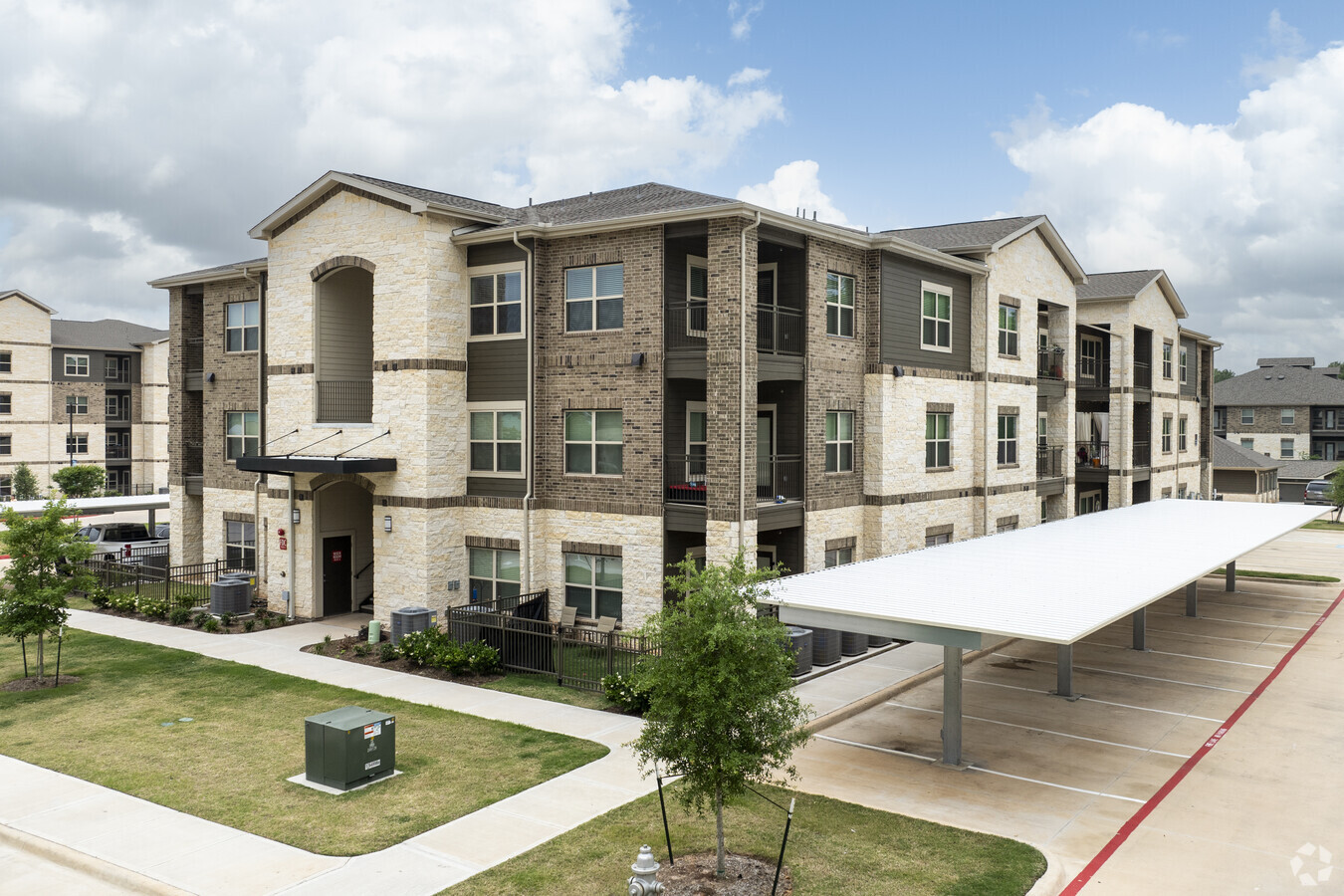 Harbor Shores - Harbor Shores Apartments