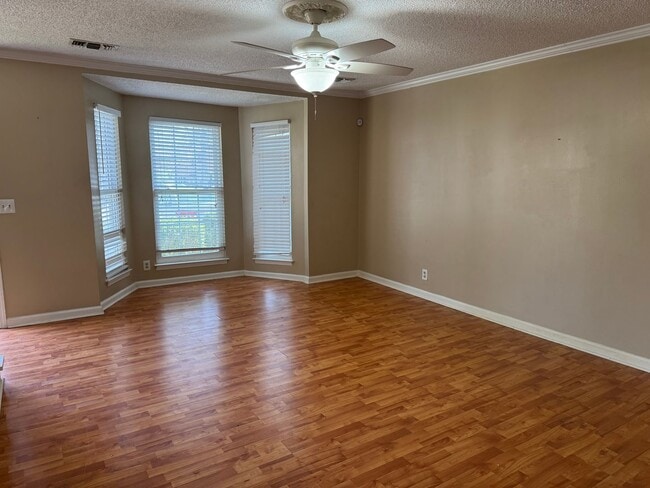 Photo - Great 2-story Townhome