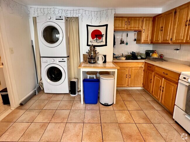 Building Photo - 15 5th St Unit 4 Rental