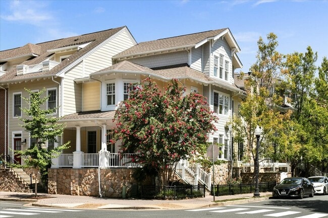 Photo - 2863 11th St N