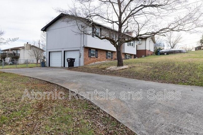 Photo - 716 N Whispering Oak Cir