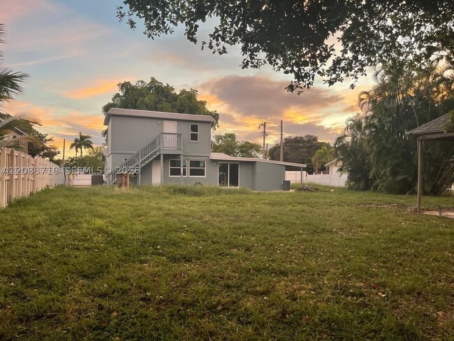 Photo - 3921 SW 31st Dr