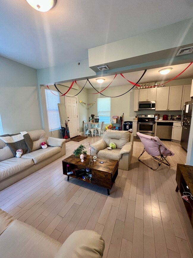 Photo - 41 Washburn St