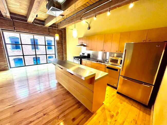 Photo - 27 Wormwood St Apartment Unit 405