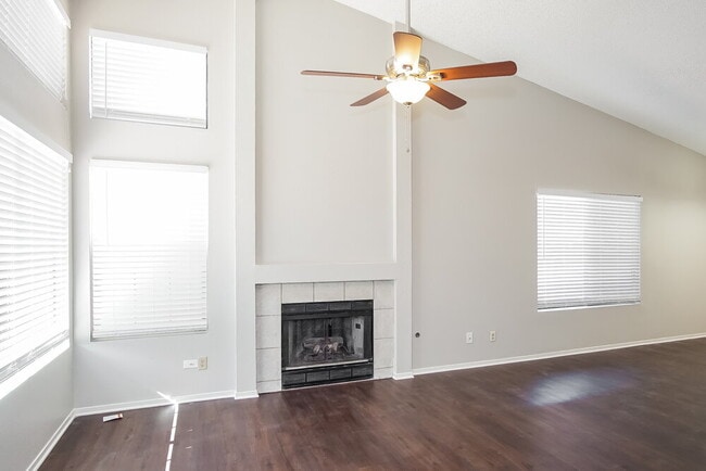 Photo - 1438 Finale Ln