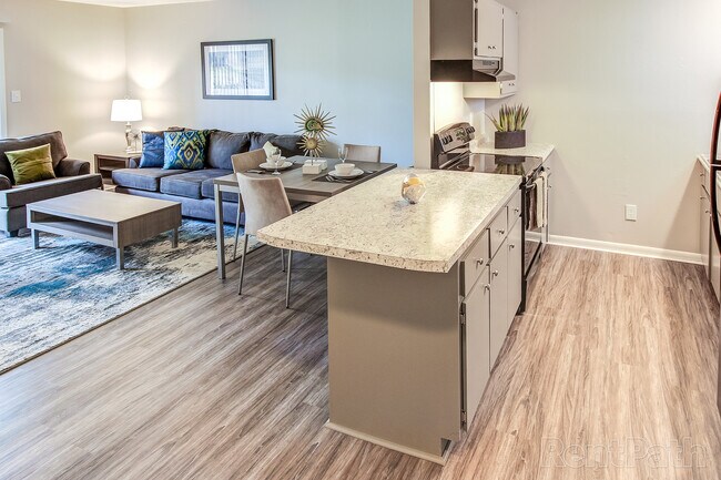 Photo - Meadow Pointe Apartments