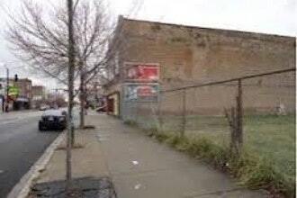 Photo - 6858 S Halsted St