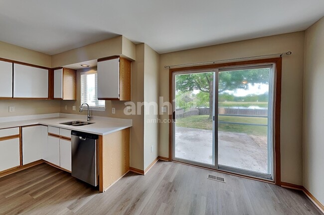 Photo - 14233 S Hillsdale Ct