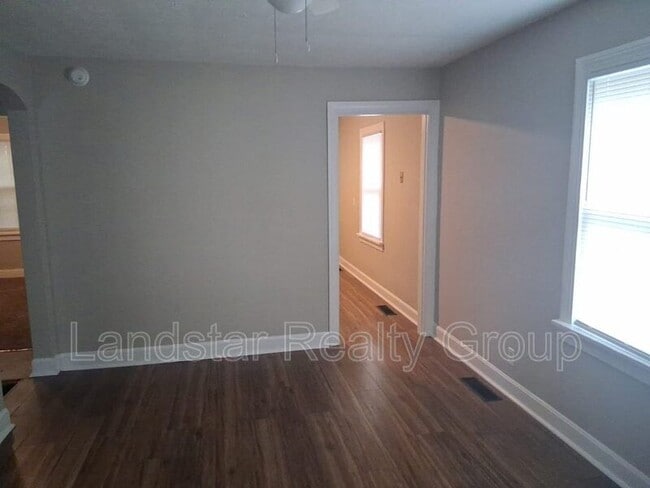 Photo - 1319 Thornberry Ave