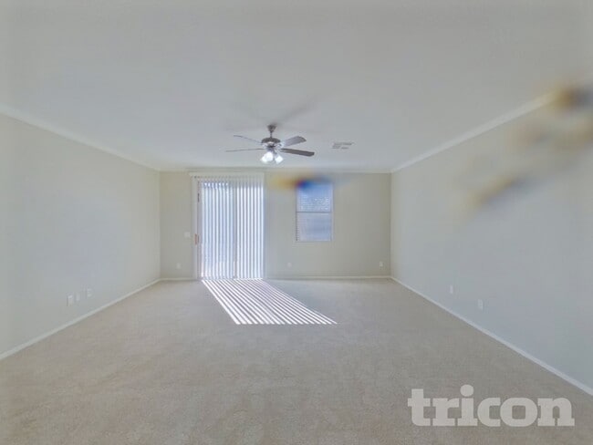 Photo - 45707 W Guilder Ave