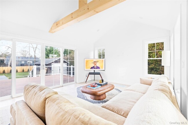 Photo - 21 N Howells Point Rd