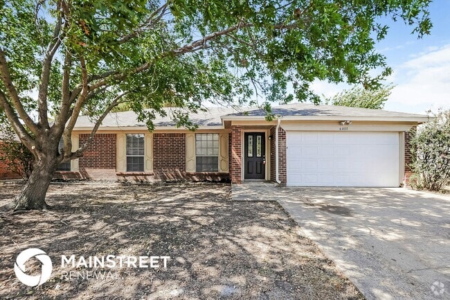 Building Photo - 6400 Rock Springs Dr Rental