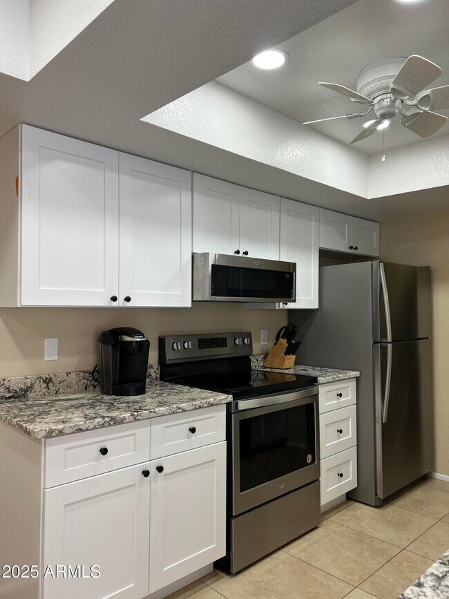 Photo - 12212 N Paradise Vlg Pkwy S Unit 142