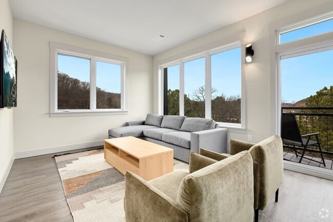 Building Photo - 10 Riordan Rd Rental