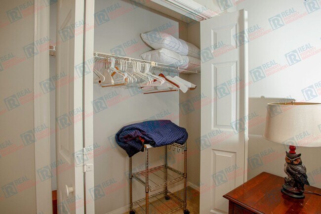 Photo - 521 Darby Glen Ln