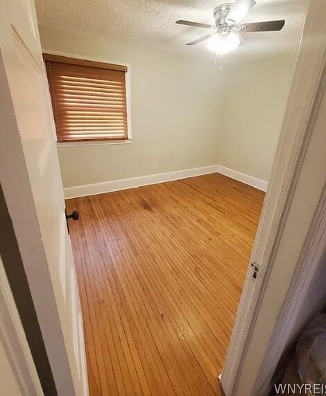 Photo - 2473 Pierce Ave Unidad 1