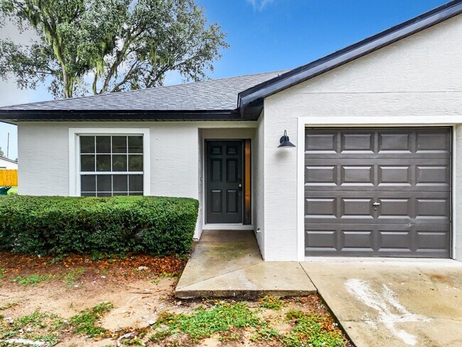 Photo - Remodeled Townhouse - Granite Counters, Fe...
