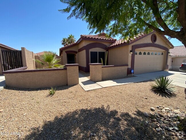 Building Photo - 10541 W Angels Ln Rental