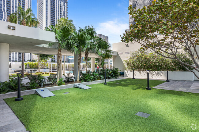 Caoba Downtown Miami Highrise Luxury Apartments View of City in Background  Stock Photo - Image of modern, architecture: 162140602