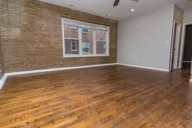 Photo - 7608 S King Dr Unit 201