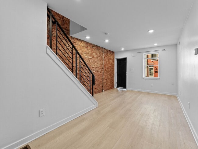 Photo - 2531 N Lee St