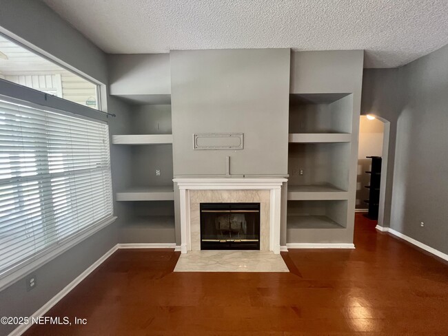 Photo - 9332 Beresford Ct