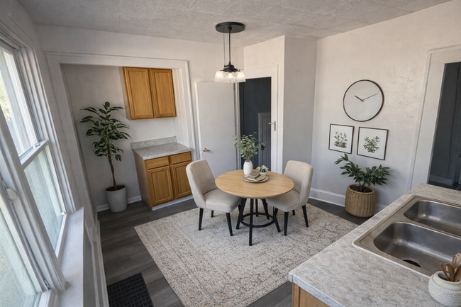 Photo - 2218 Green St