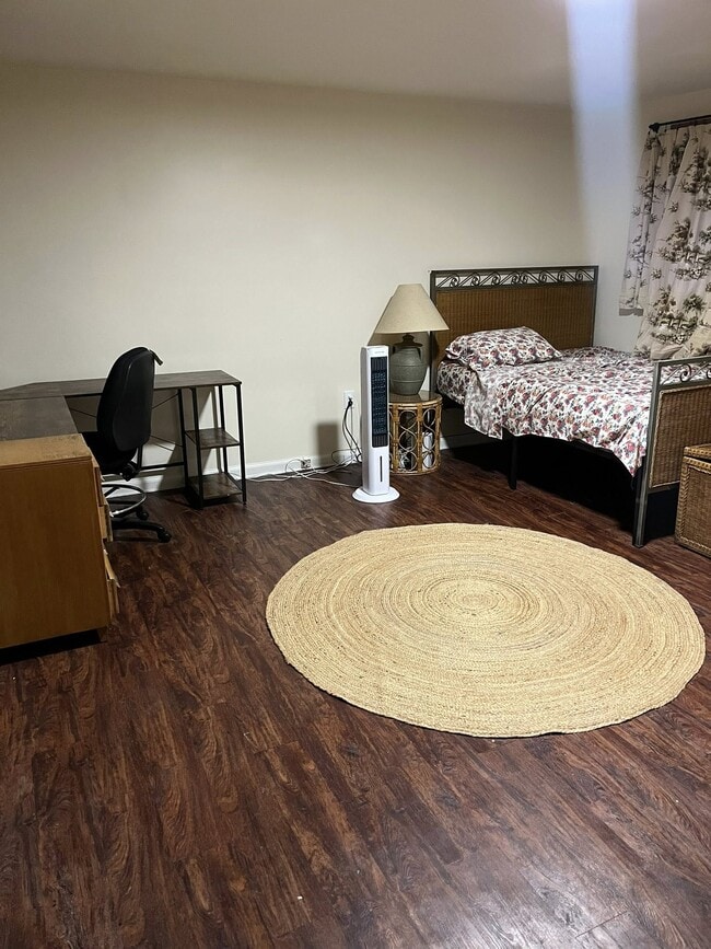 Photo - 321 Walter St