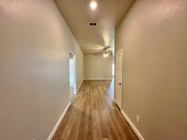 Photo - 3 bed/2 bath: Bell Farms AVAILABLE AUGUST!