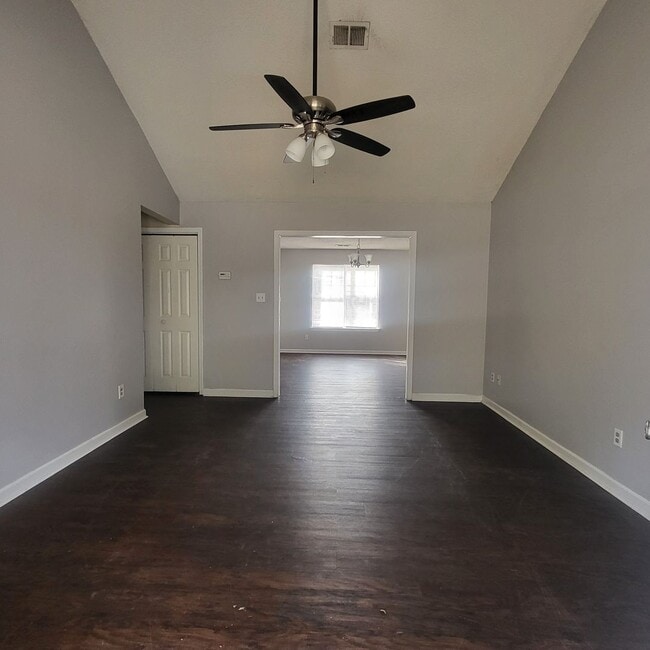 Photo - 639 Ed Beckham Rd