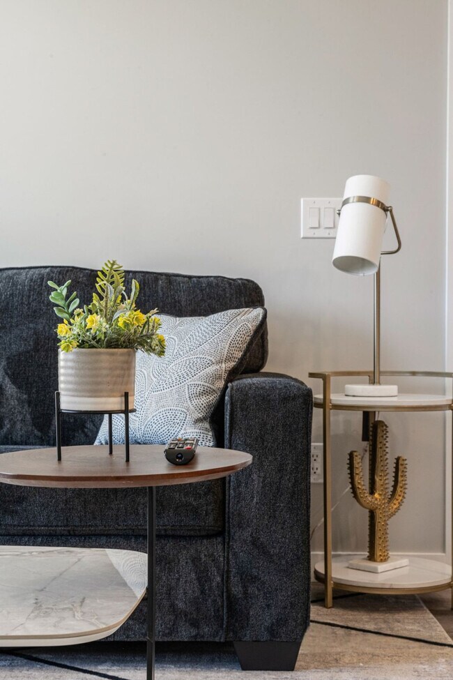 Photo - 1605-1617 17 St SE Unit ID1314542P