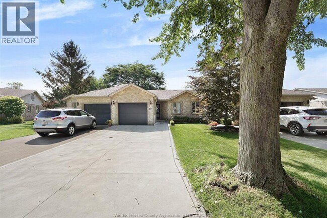 Photo - 19 Malibu Dr