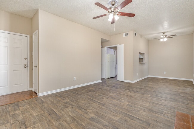 Photo - 3615 W Northgate Dr Unit 123