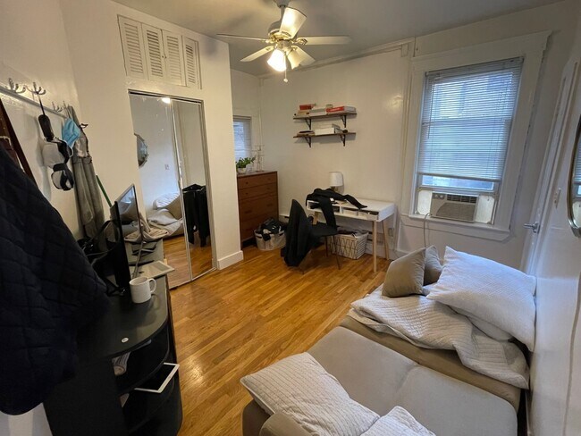 11 Charter St Unit 3R