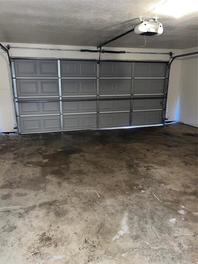 Photo - 121 Stonewood Dr