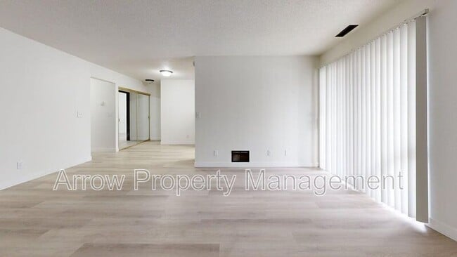 Photo - 207 E Arbor Ave