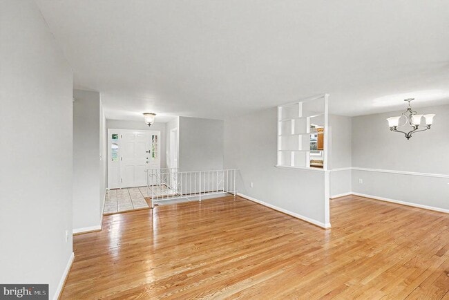Photo - 7014 Dower House Rd