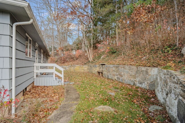 Photo - 293 Hamburg Rd