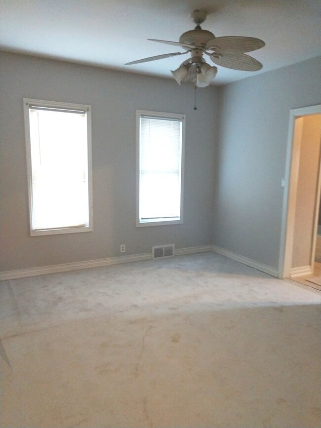 Photo - 853 Adams St Unit 1