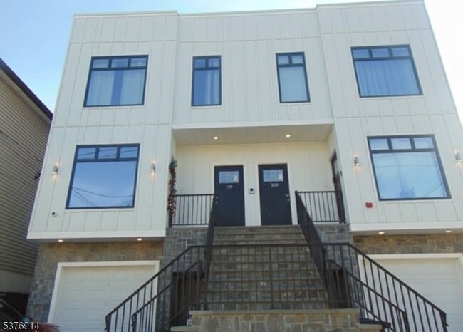 Building Photo - 108 Mill St Rental