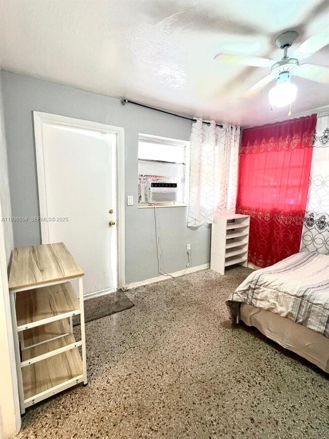 Photo - 106 Harvard Rd Unidad 0