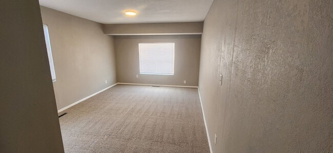 Photo - MOVE IN SPECIAL, 1/2 OFF FIRST FULL MONTHS RENT. ALL PROSPECTIVE TENANTS MUST SUBMIT A $58 NON-R...