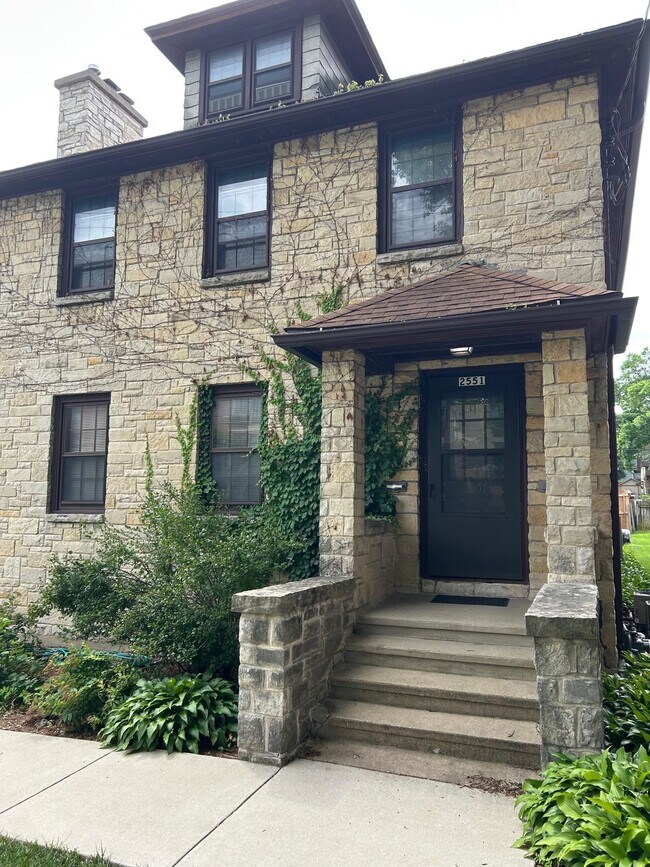 Photo - 2551 University Ave Unit 2