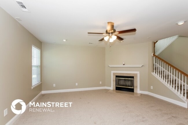 Photo - 15726 De Havilland Dr