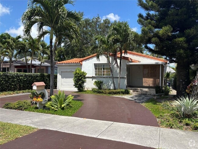 Building Photo - 625 South Dr Rental