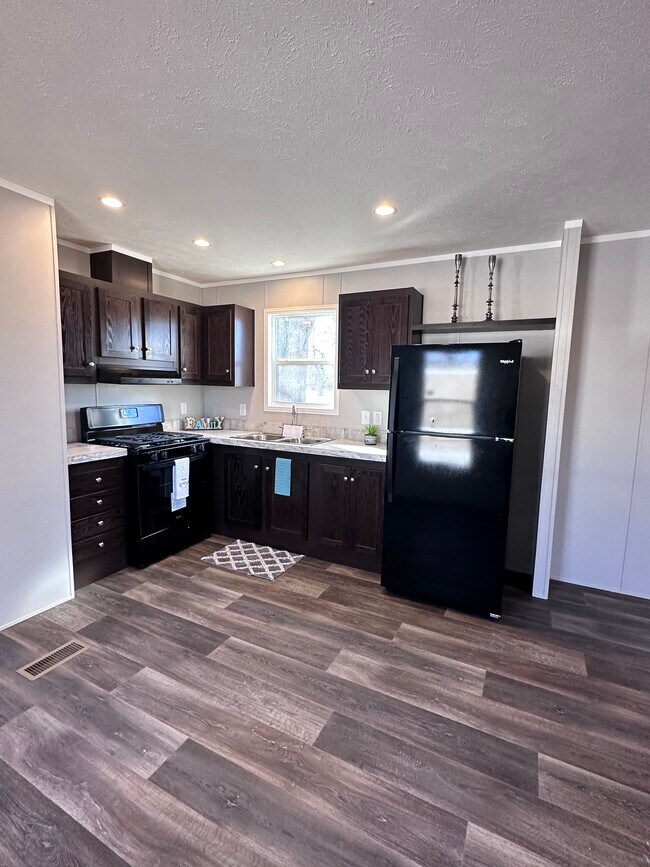 Photo - 210-212 12th St