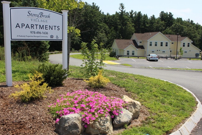 Photo - Stony Brook Village